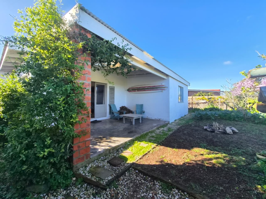 6 Bedroom Property for Sale in Stilbaai Wes Western Cape